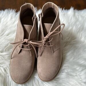 Universal Thread | Wedge Tan Ankle Booties Size 7.5W